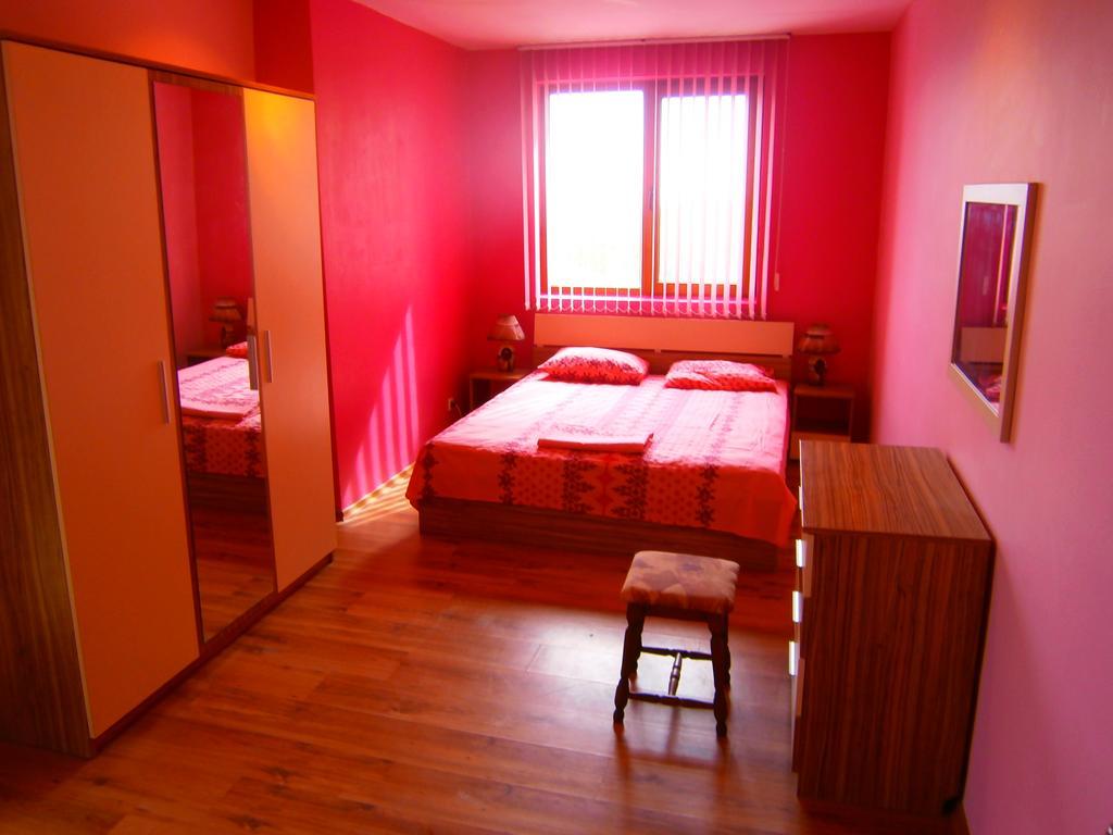 Apartments Stefi Pomorie Luaran gambar