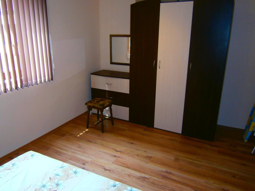 Apartments Stefi Pomorie Luaran gambar