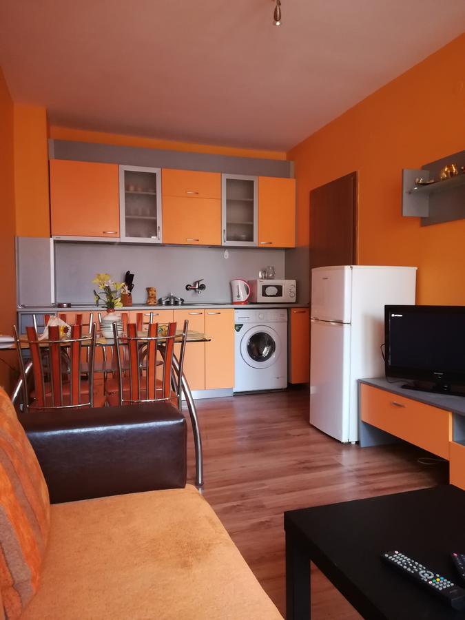 Apartments Stefi Pomorie Luaran gambar