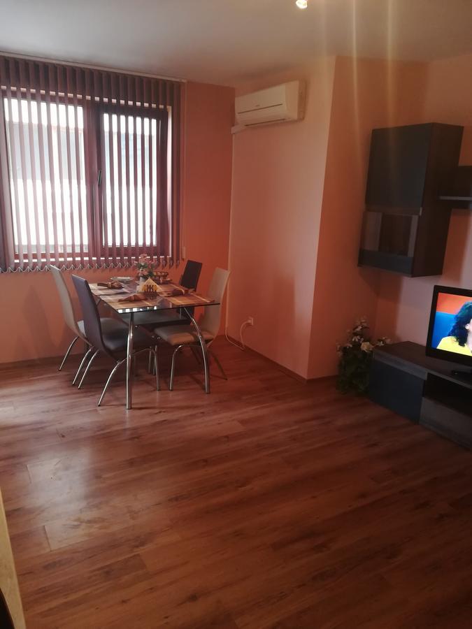 Apartments Stefi Pomorie Luaran gambar